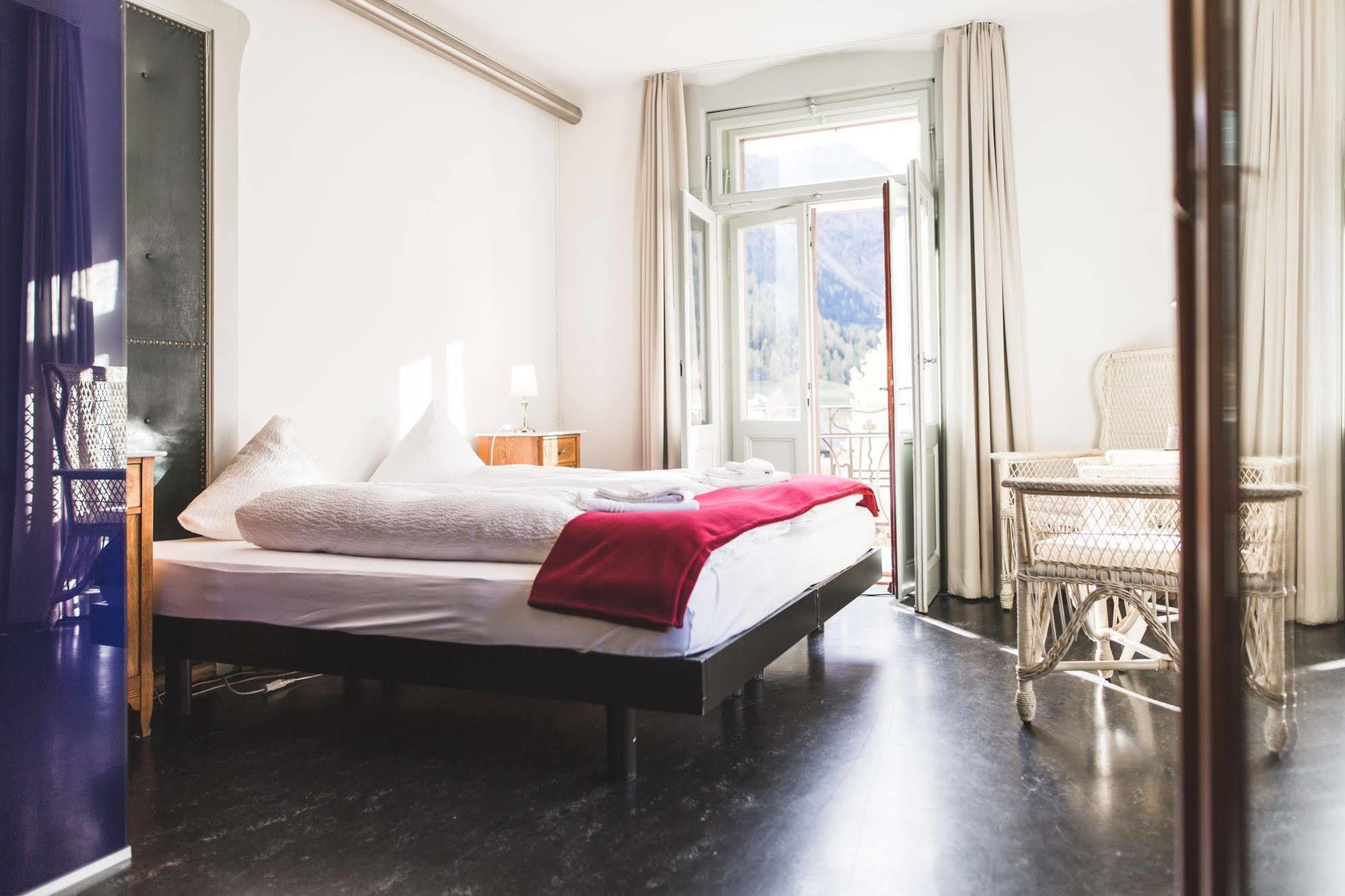 Kurhaus Berguen Hotel Екстериор снимка